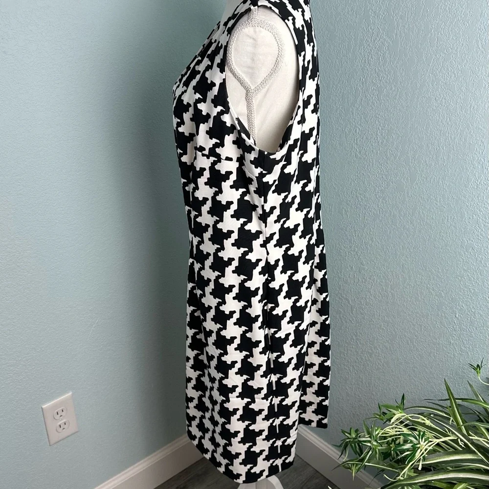 Alyx Size 16 Black & White Houndstooth Sheath Dress Sleeveless V-Neck Zip Back - Picture 4 of 10